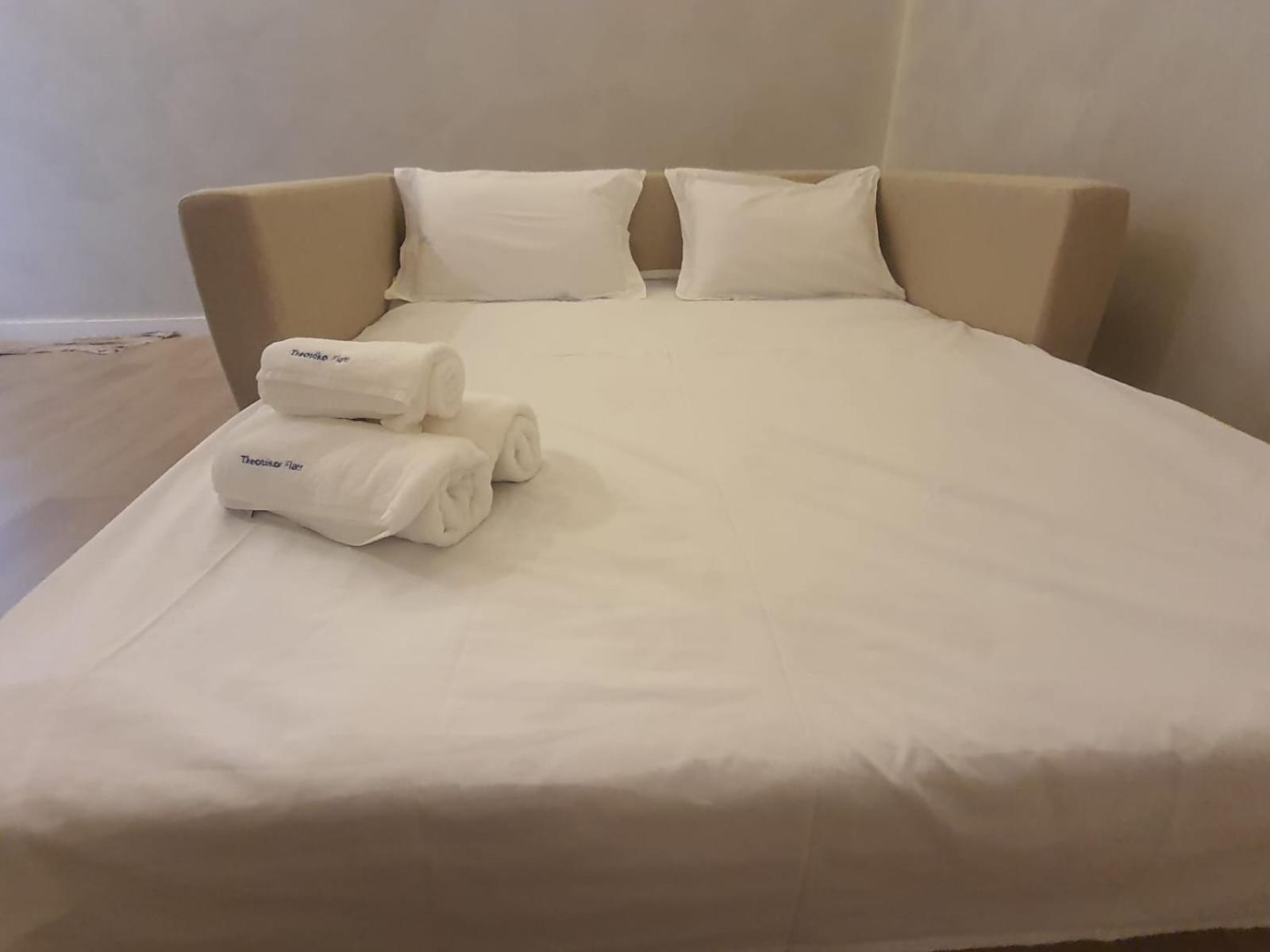 Theotokos Flats Apartment *